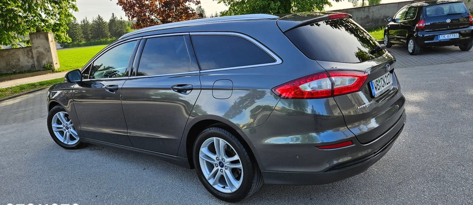 Ford Mondeo cena 47900 przebieg: 203500, rok produkcji 2016 z Chojnów małe 326